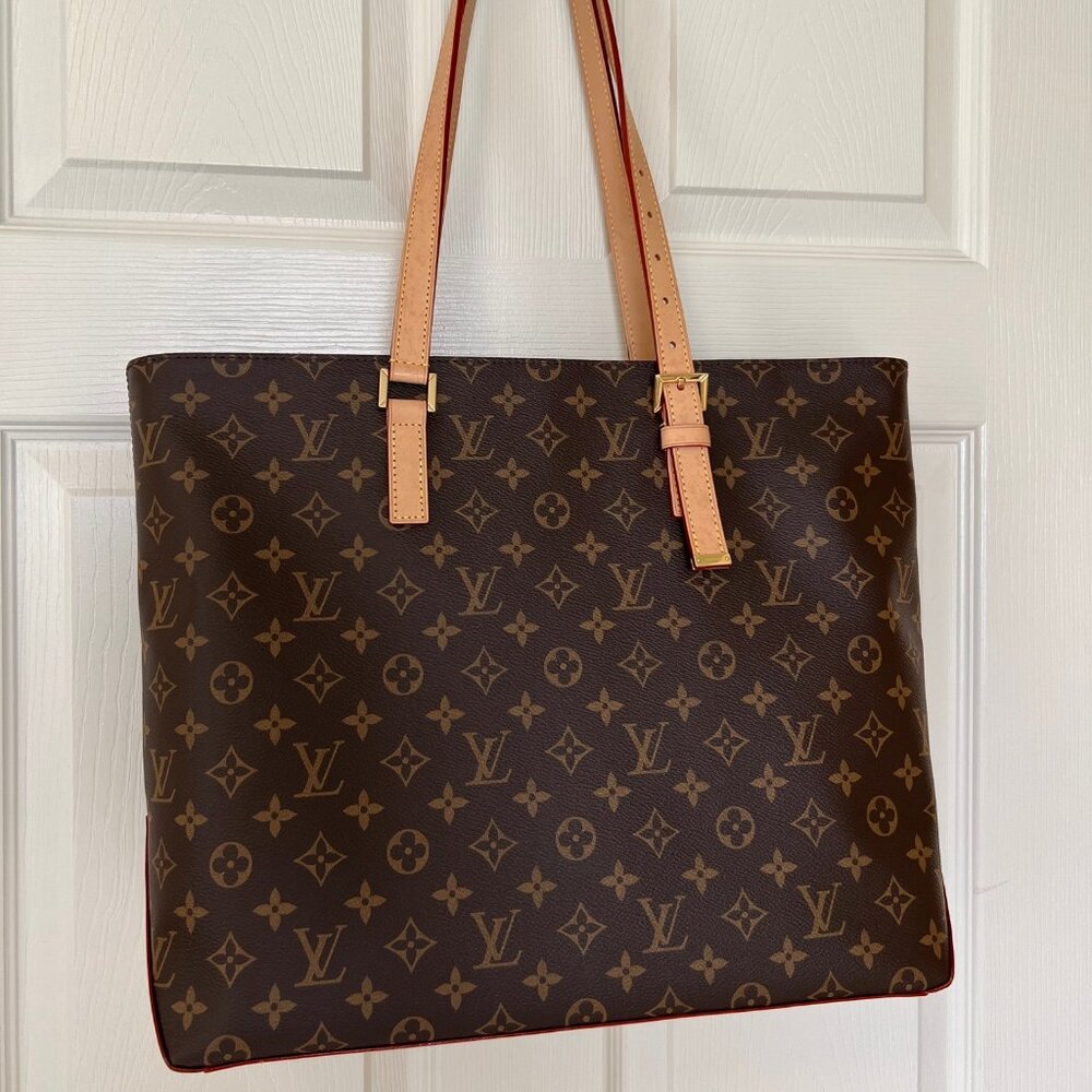 LOUIS VUITTON ~ MEZZO (EUC)
